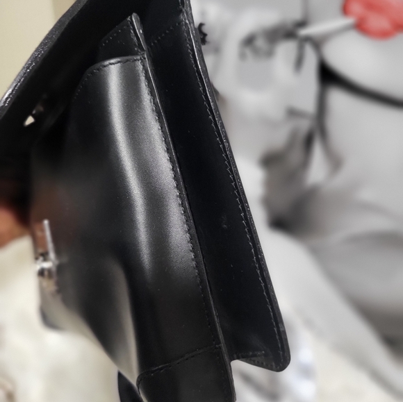 Dooney and bourke  clutch - Picture 9 of 14